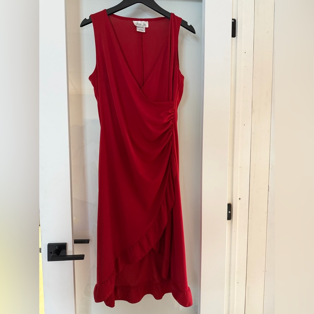 Chic Asymmetrical Red Dress
